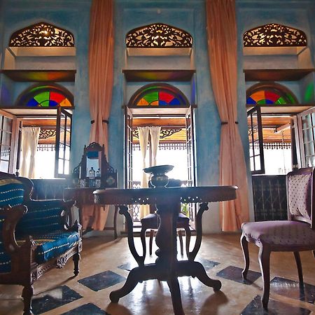 Emerson Spice Zanzibar Luaran gambar