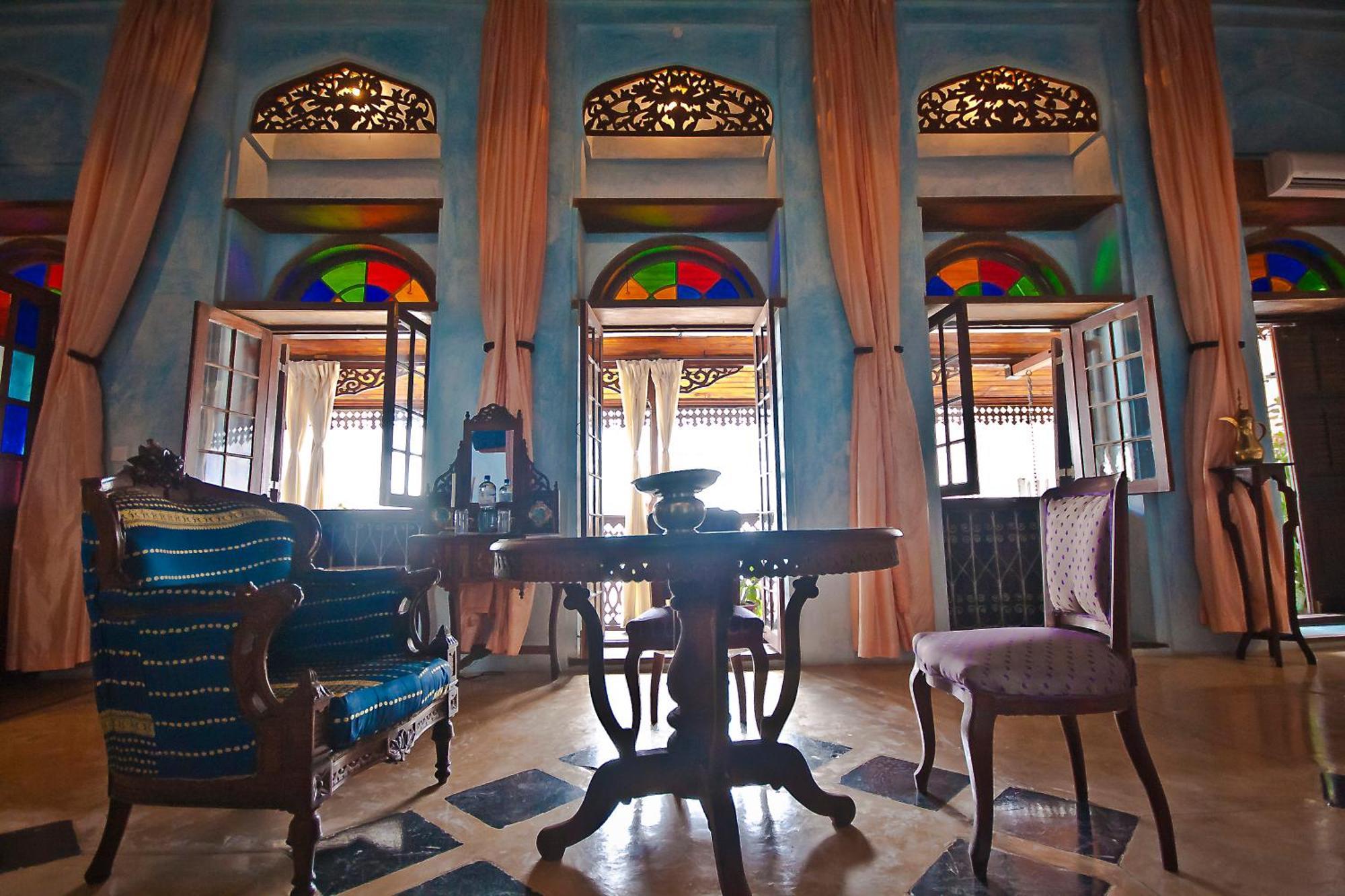 Emerson Spice Zanzibar Luaran gambar