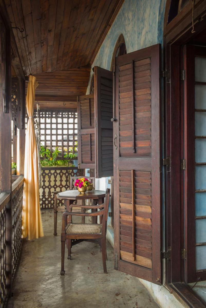 Emerson Spice Zanzibar Luaran gambar